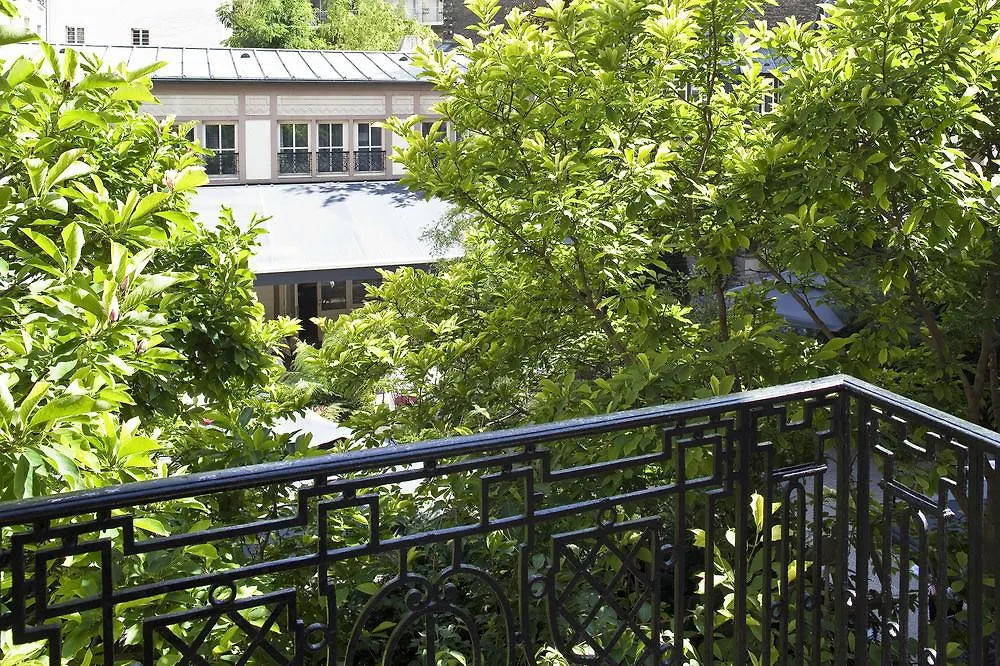 Renaissance Paris Nobel Tour Eiffel Hotel France