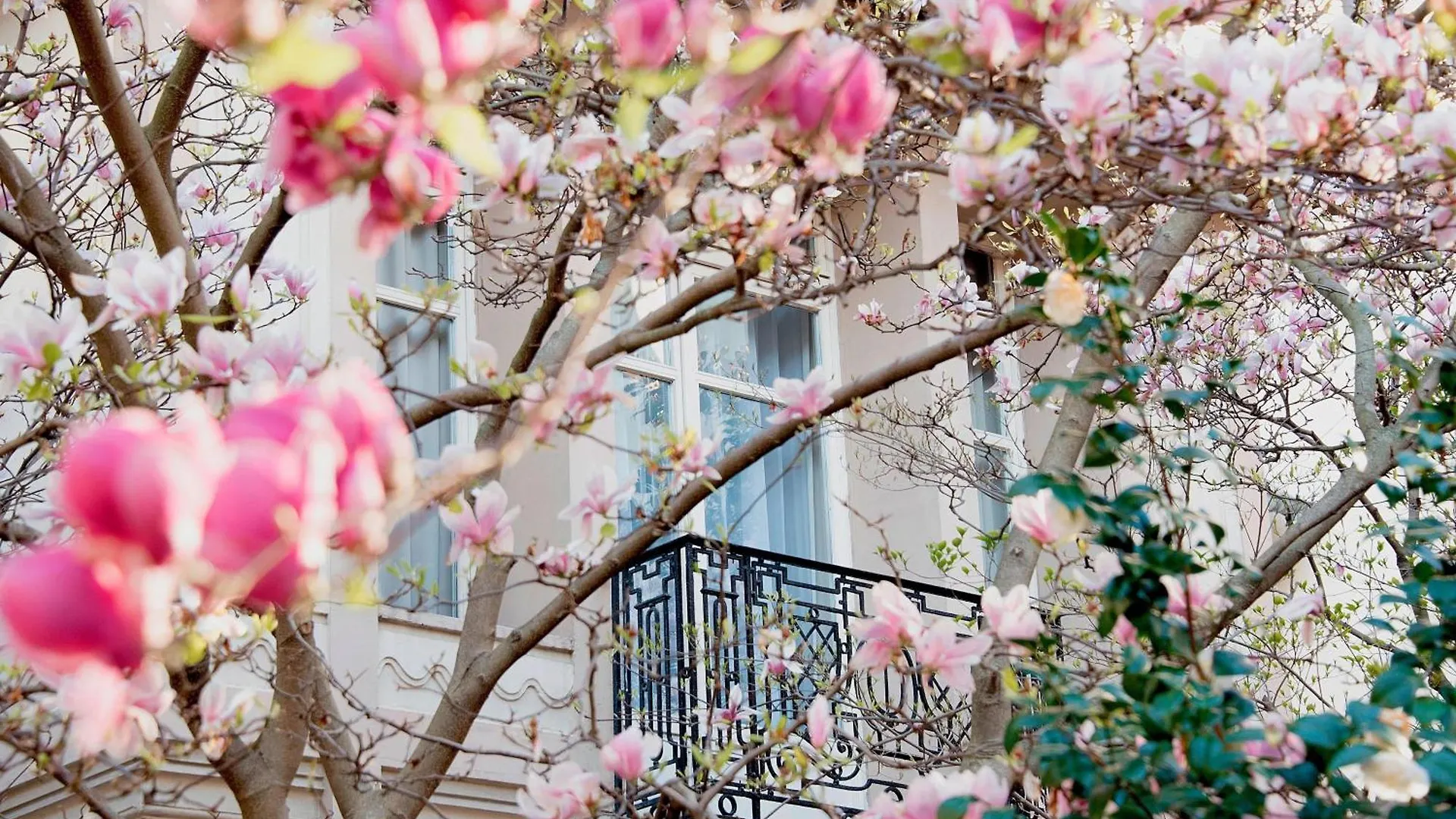 Renaissance Paris Nobel Tour Eiffel Hotel France