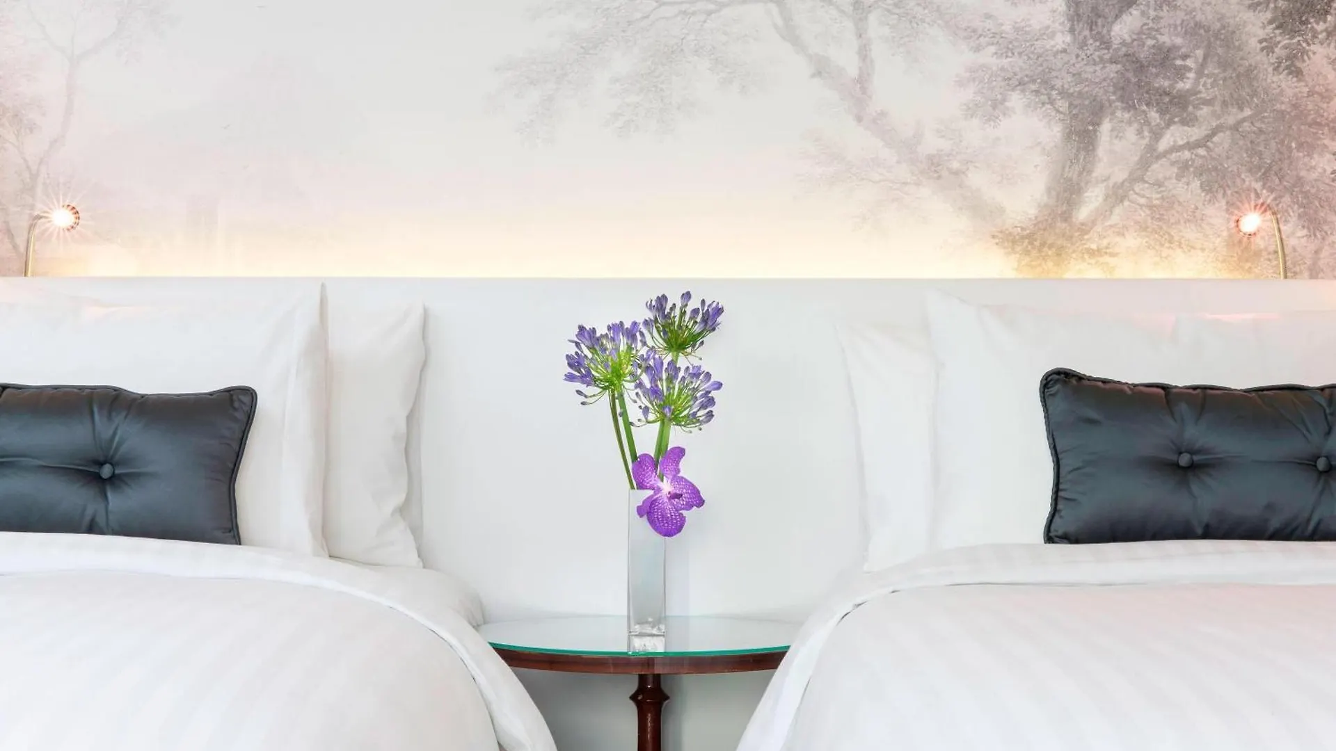 ****  Renaissance Paris Nobel Tour Eiffel Hotel France
