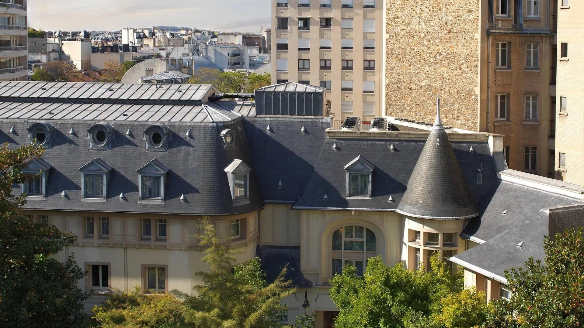 Renaissance Paris Nobel Tour Eiffel Hotel 4*,  France