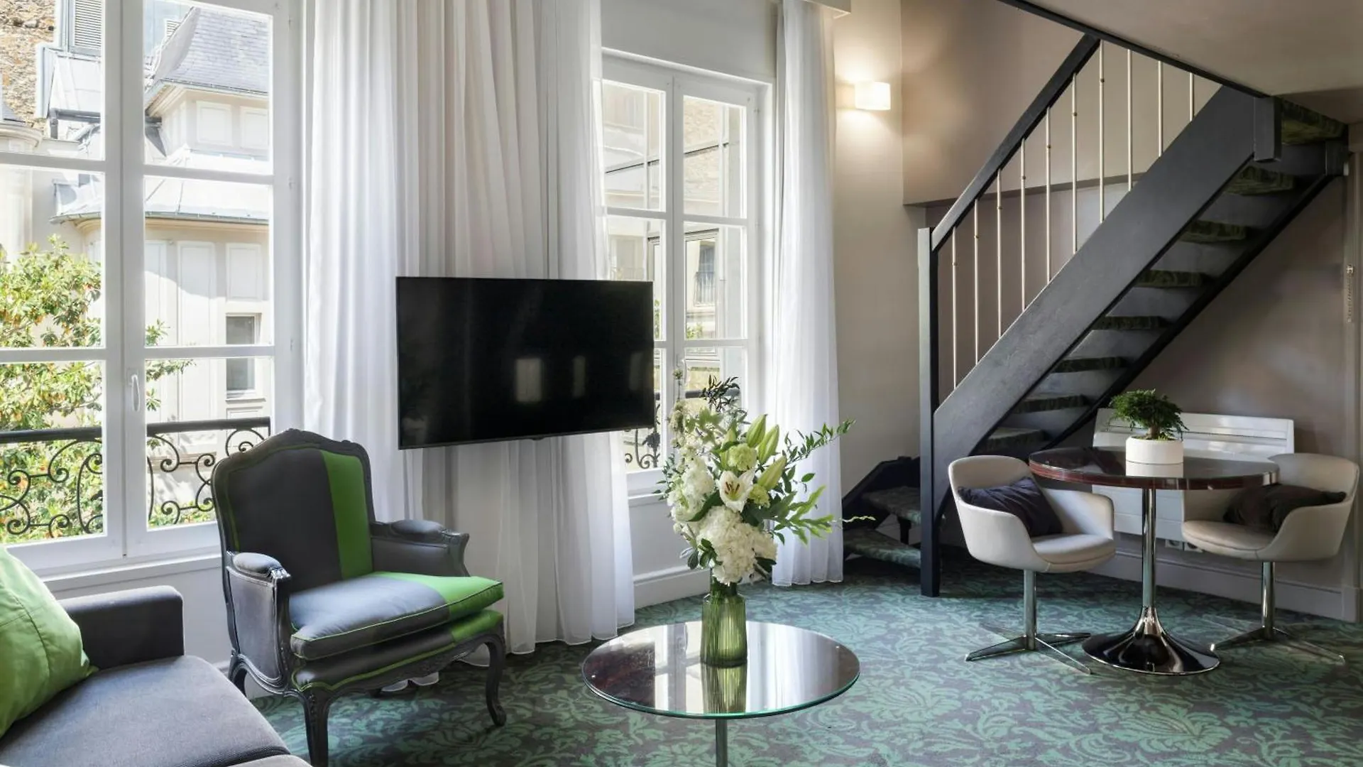 Renaissance Paris Nobel Tour Eiffel Hotel
