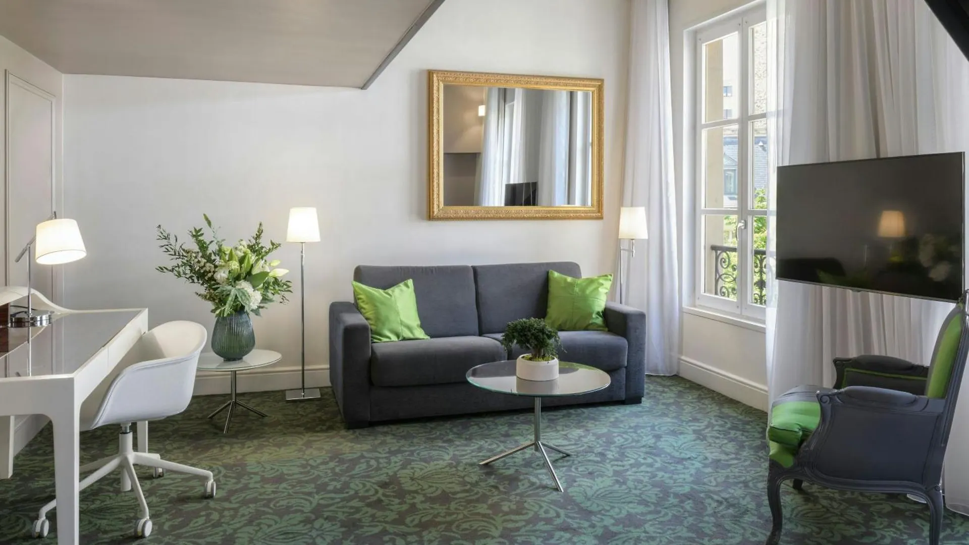 ****  Renaissance Paris Nobel Tour Eiffel Hotel France