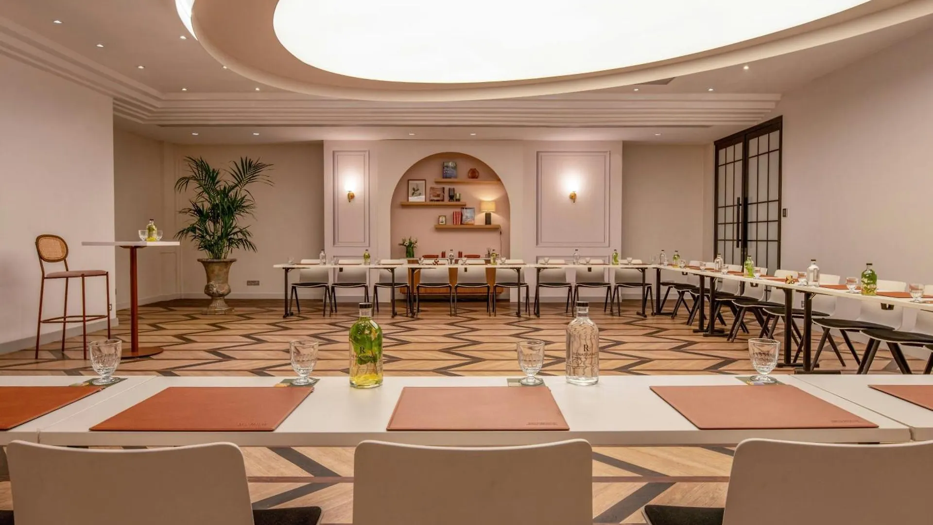Renaissance Paris Nobel Tour Eiffel Hotel Frankrike